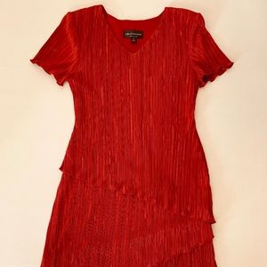 Red Dress, knee length, short sleeves, Size 4P